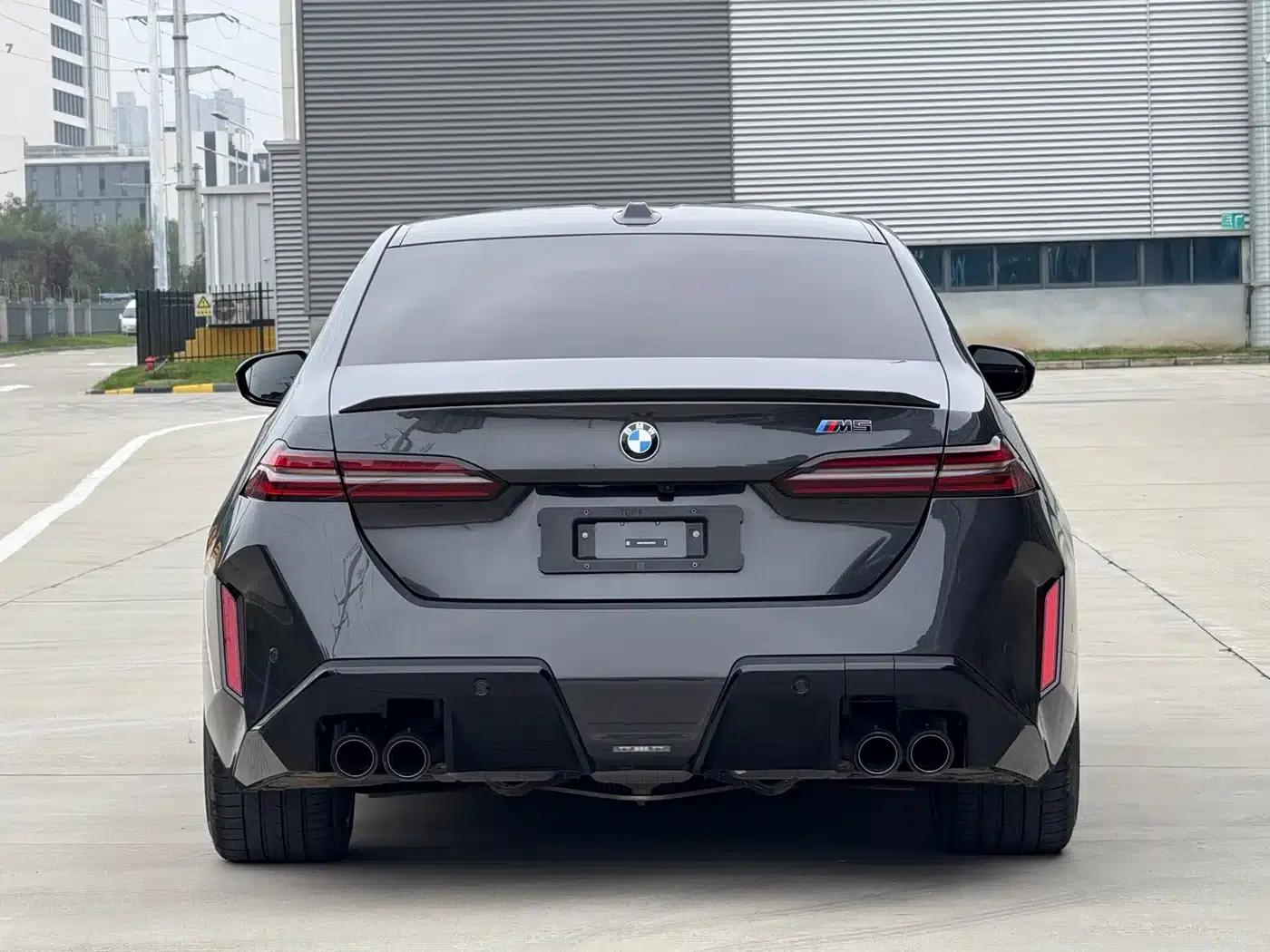 BMW M5 PHEV 2025 M5 — миниатюра 5