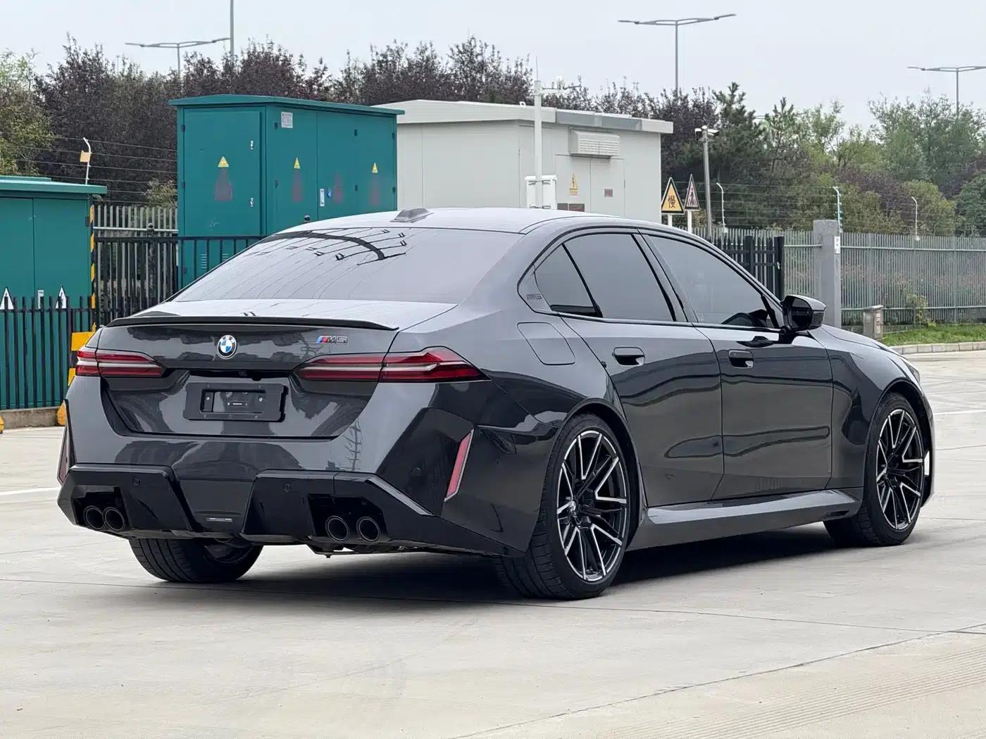 BMW M5 PHEV 2025 M5 — миниатюра 6
