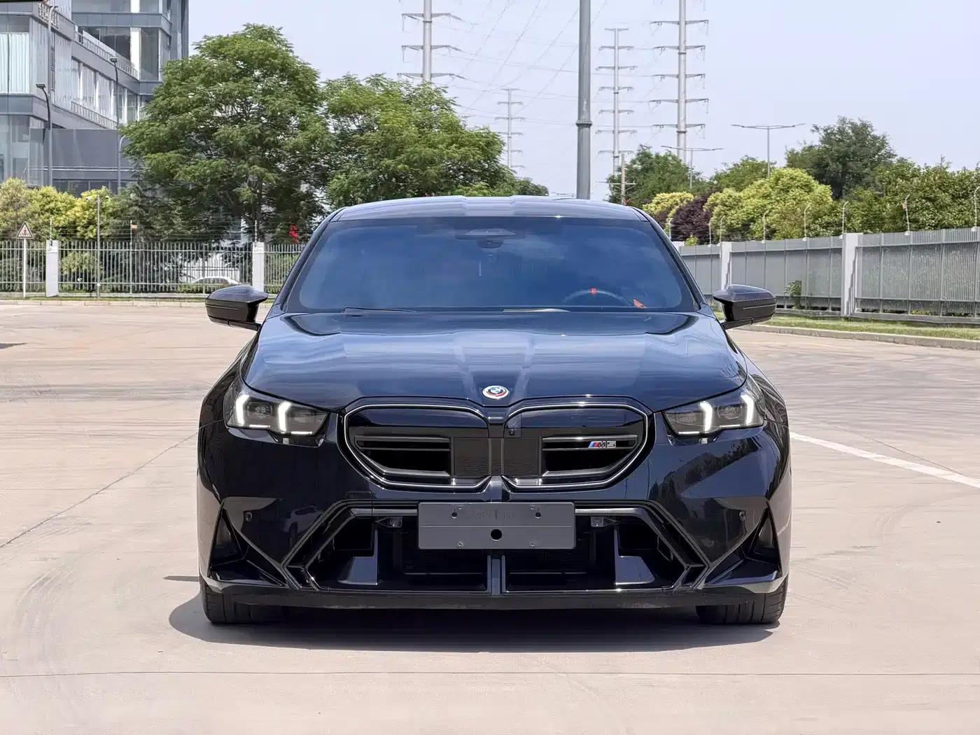 BMW M5 PHEV 2025 M5 — миниатюра 2