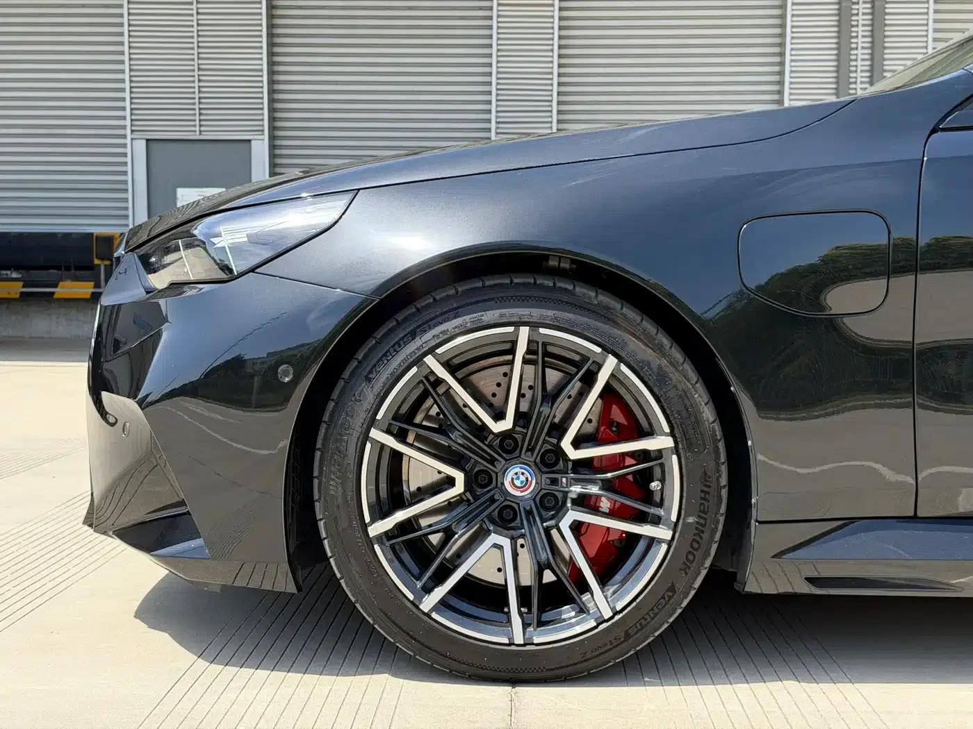 BMW M5 PHEV 2025 M5 — миниатюра 23