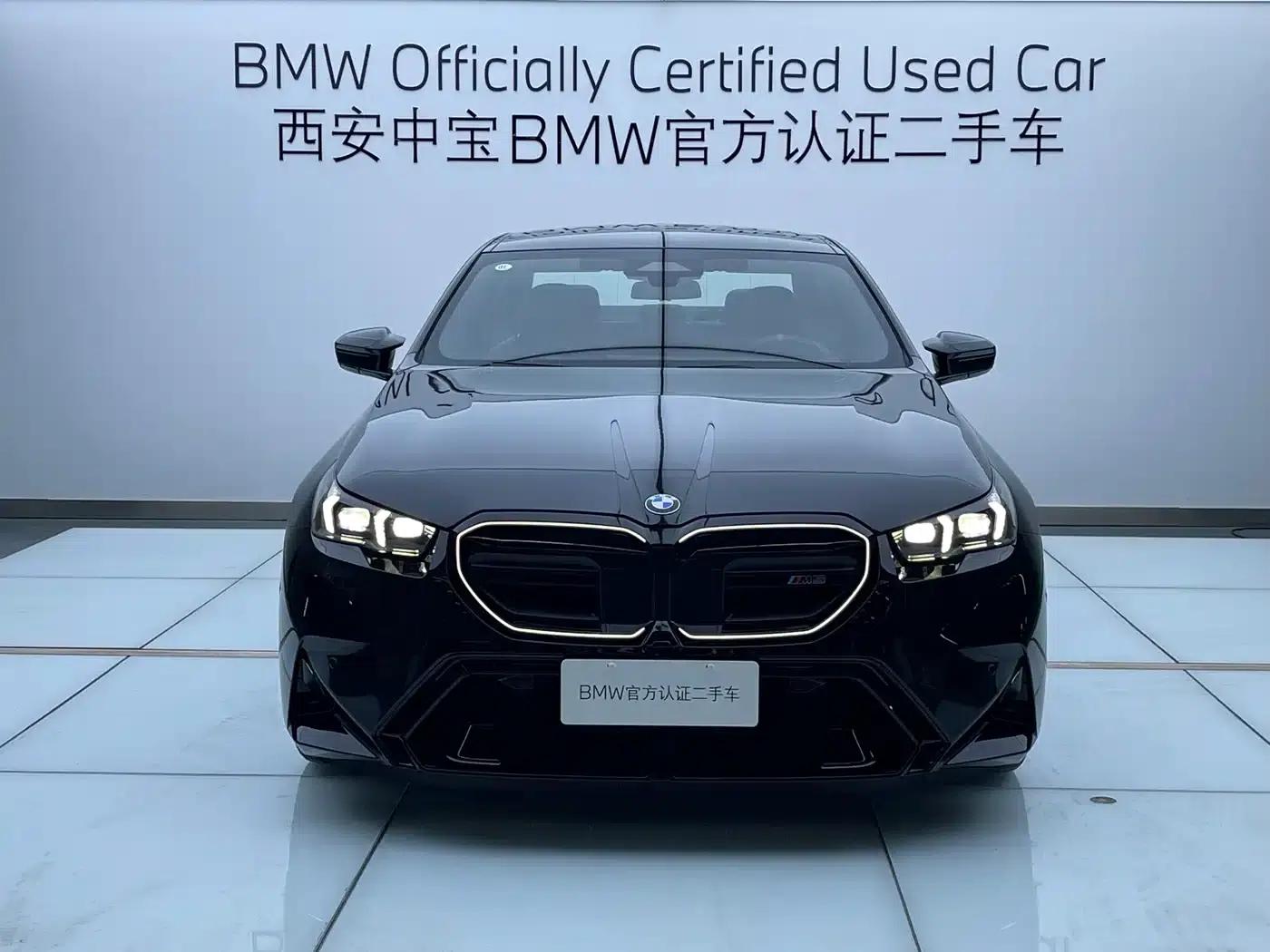 BMW M5 PHEV 2025 M5 — миниатюра 2
