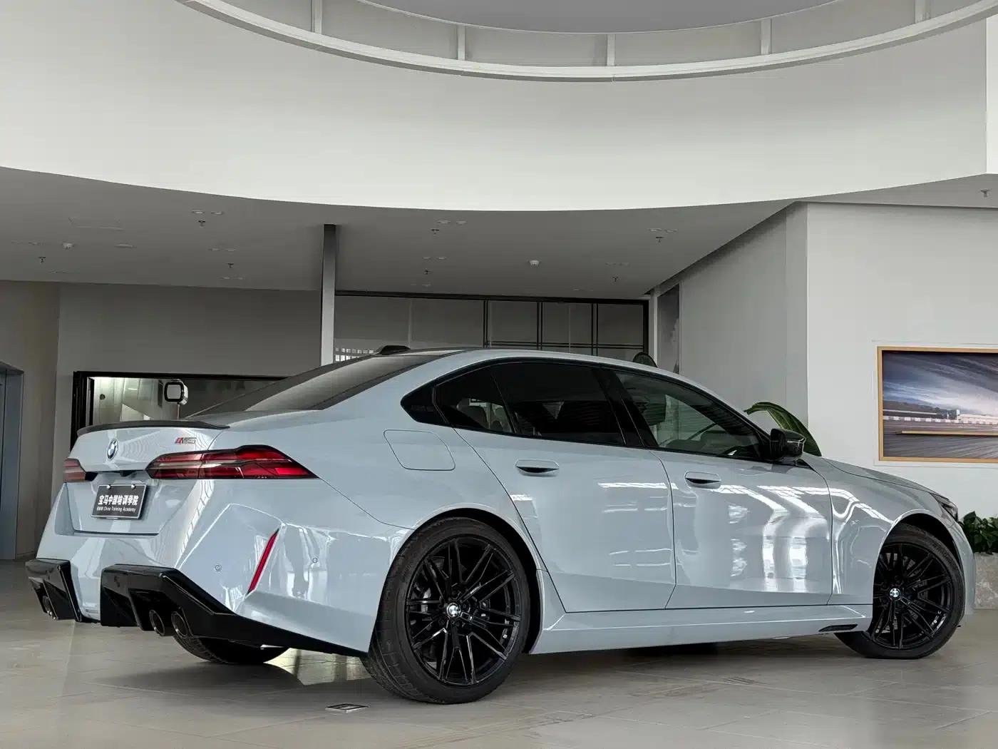 BMW M5 PHEV 2025 M5 — миниатюра 17