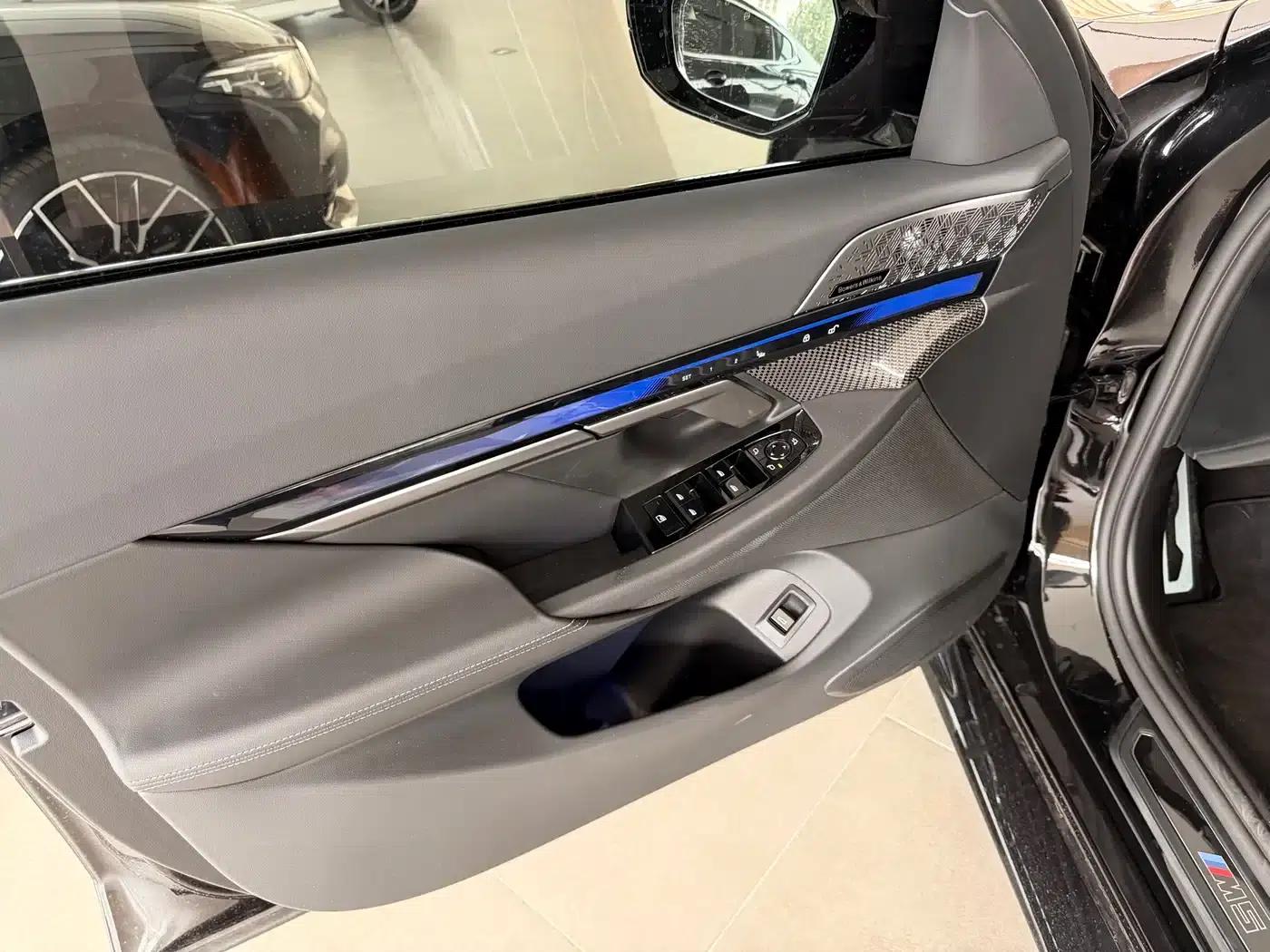 BMW M5 PHEV 2025 M5 — миниатюра 11