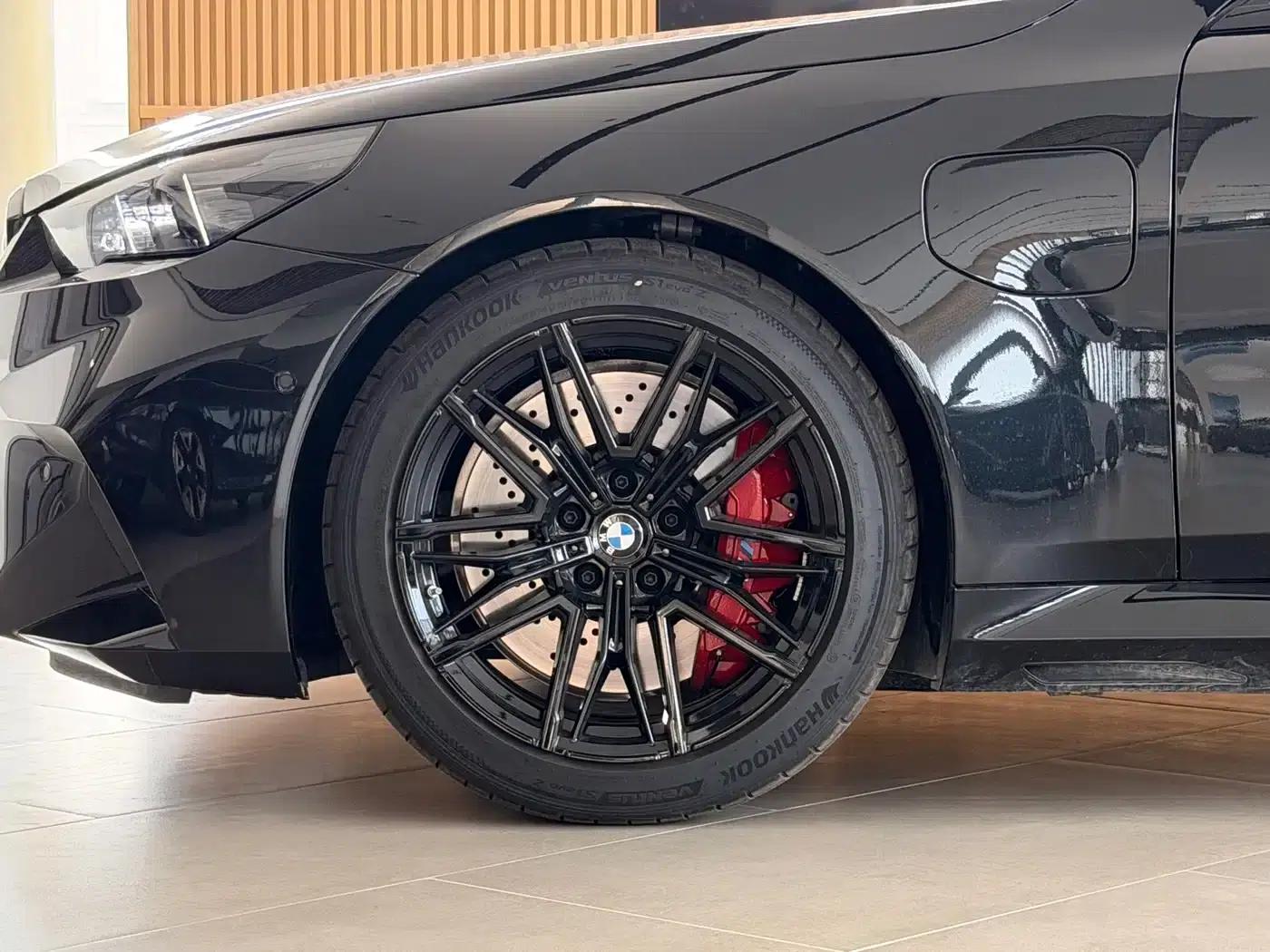 BMW M5 PHEV 2025 M5 — миниатюра 4