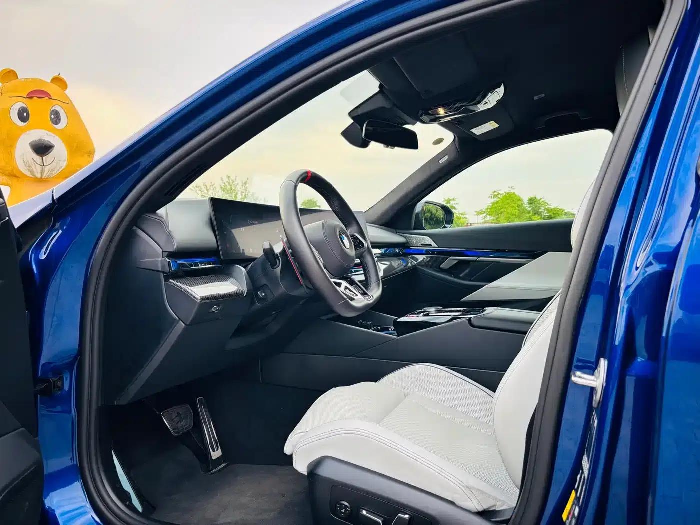BMW M5 PHEV 2025 M5 — миниатюра 9