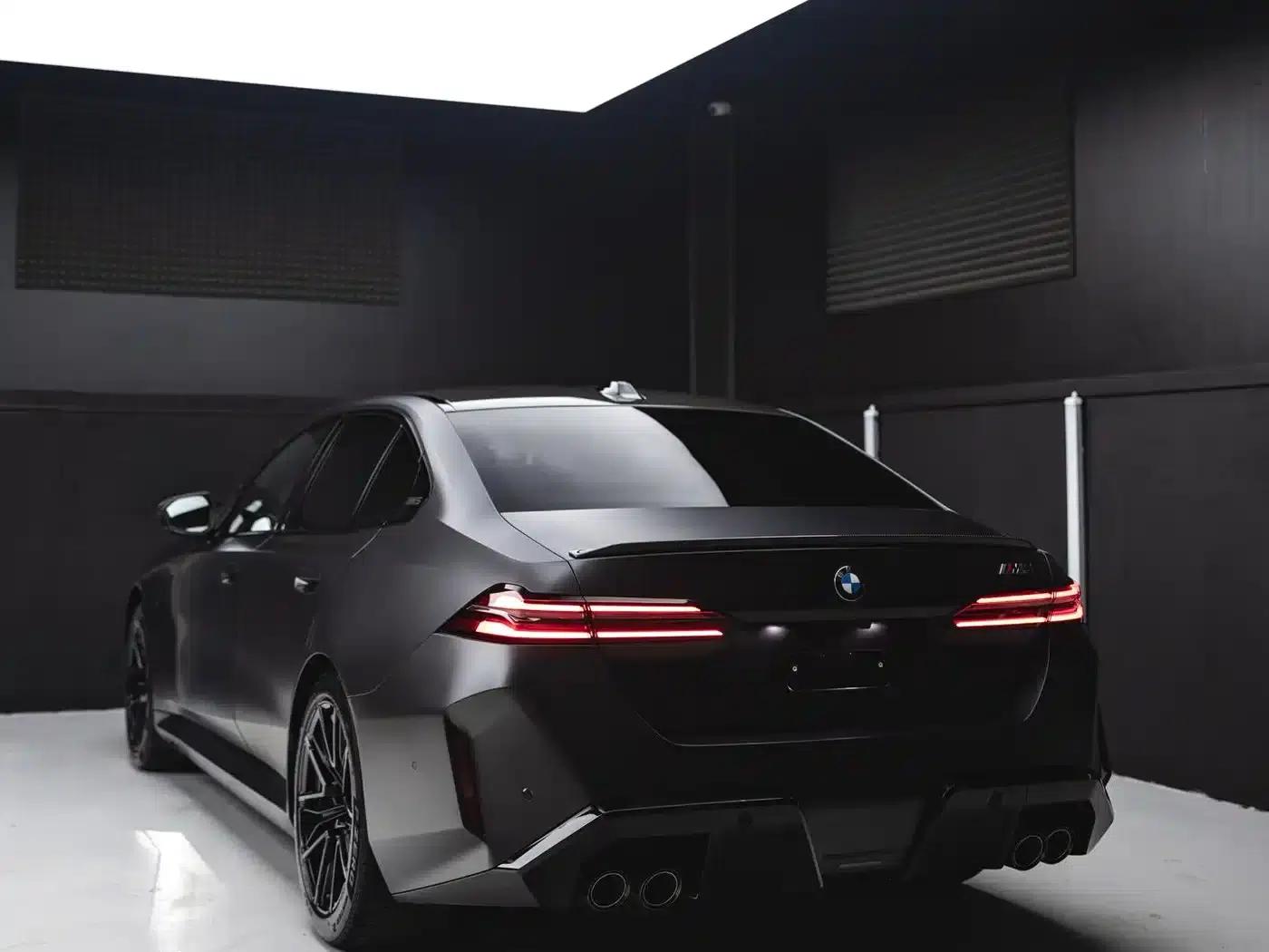 BMW M5 PHEV 2025 M5 — миниатюра 2