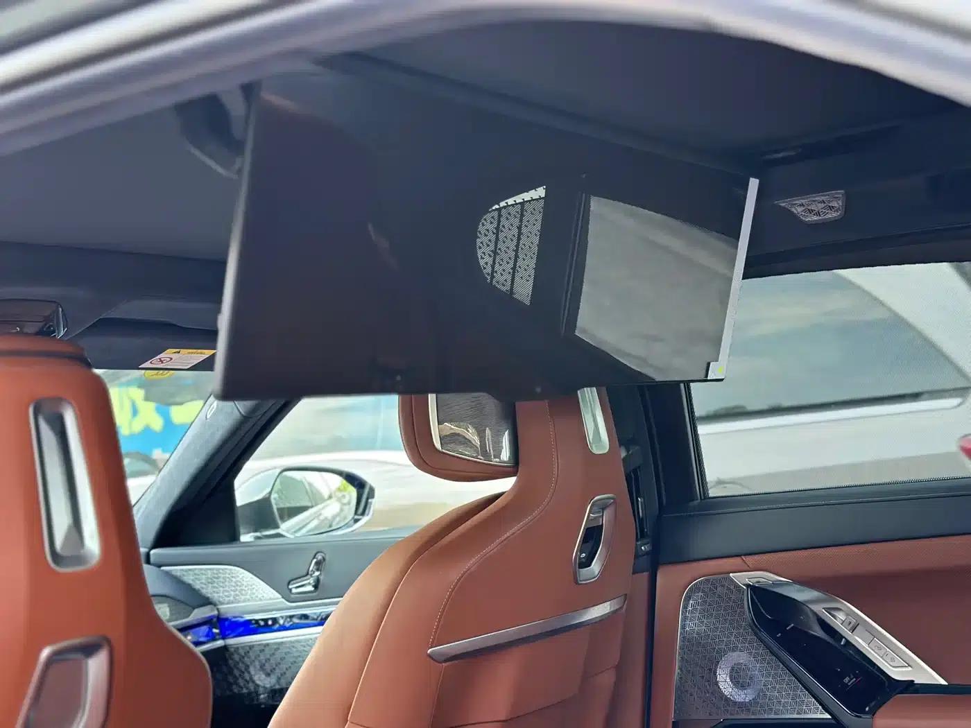 2023 BMW i7 xDrive60L M Sport Package — миниатюра 5