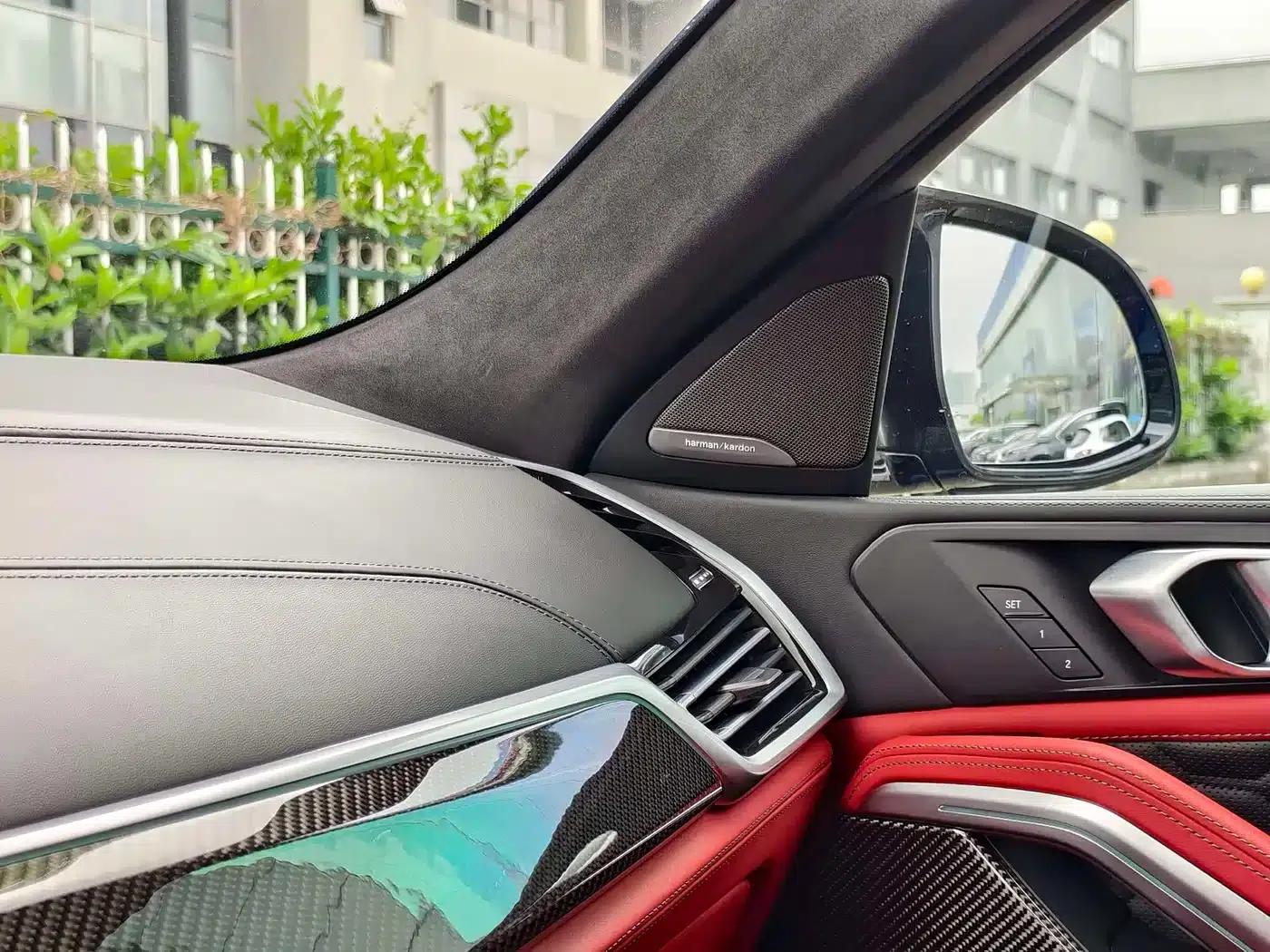 2022 BMW X6 M — миниатюра 16