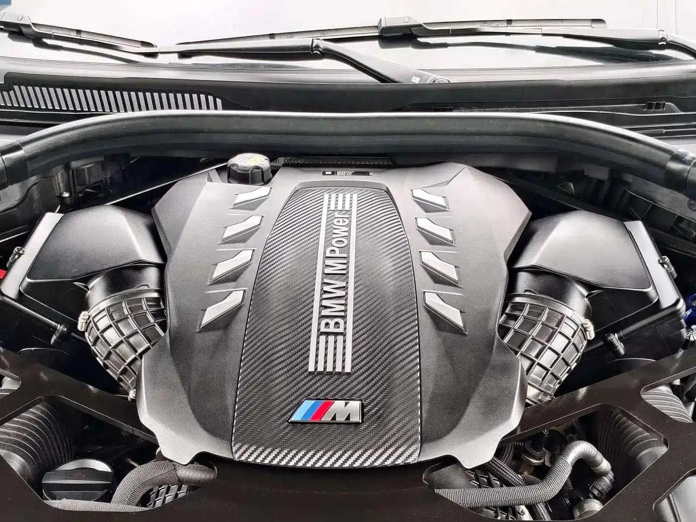 2022 BMW X6 M — миниатюра 21