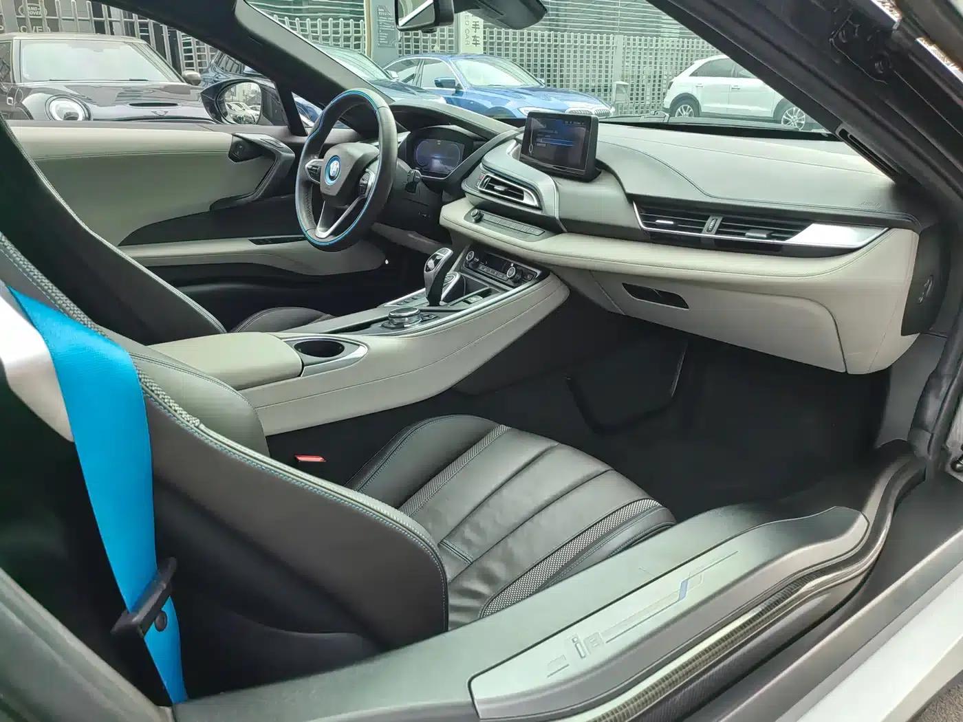 BMW i8 2014 Standard Edition — миниатюра 8