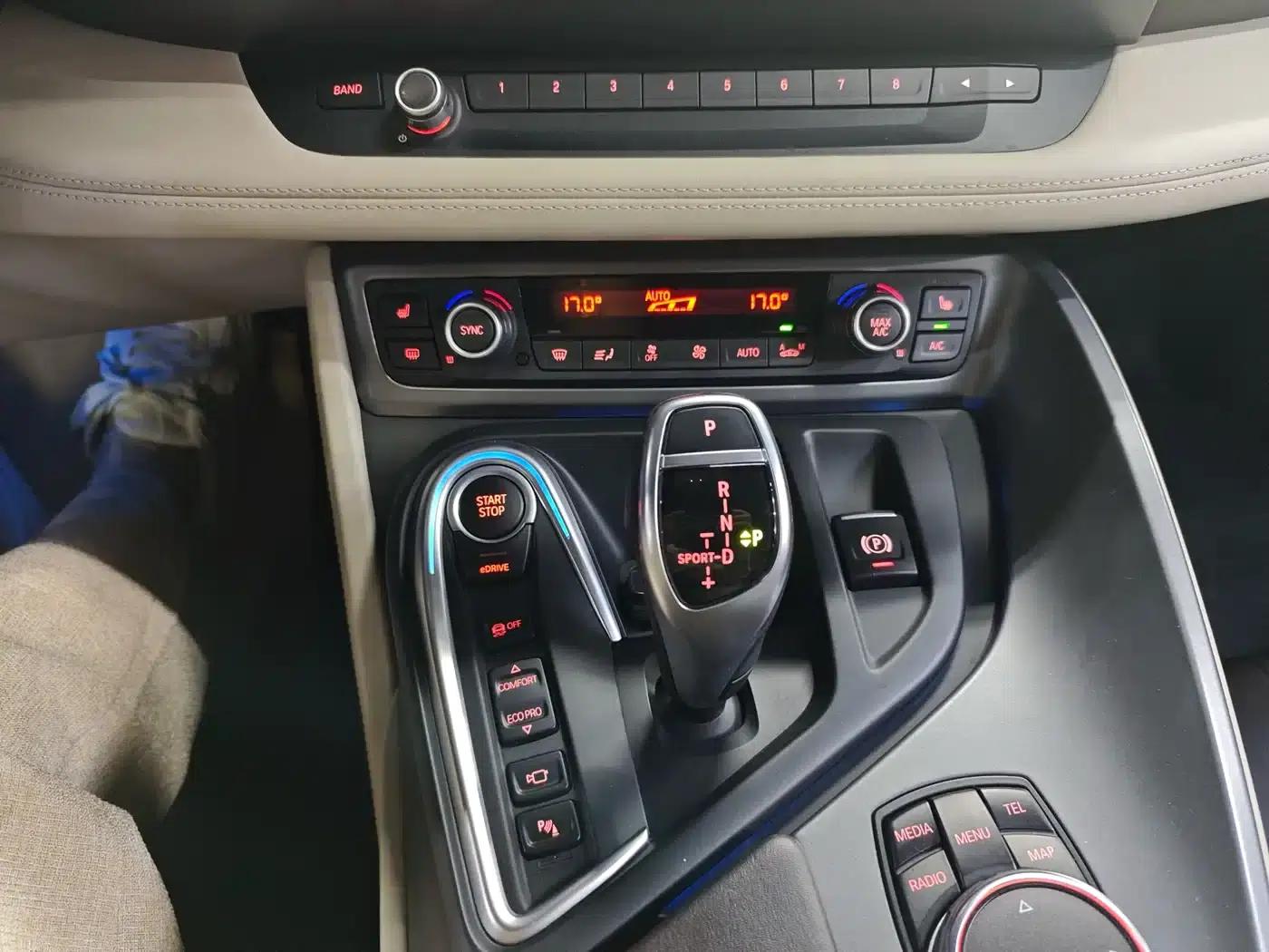 BMW i8 2014 Standard Edition — миниатюра 40