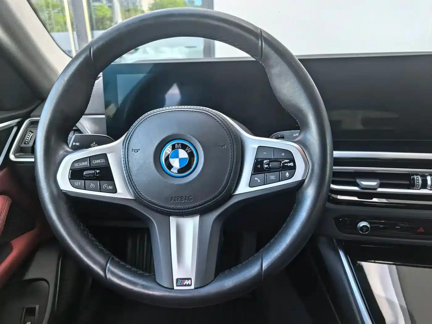 BMW i4 2023 eDrive35 — миниатюра 10