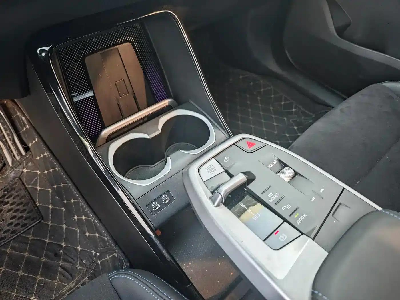 BMW X1 M35Li 2024 Model — миниатюра 9