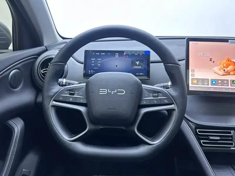 Hiace 05DM 2025 Smart Driving Edition DM-i 115KM Deluxe — миниатюра 16