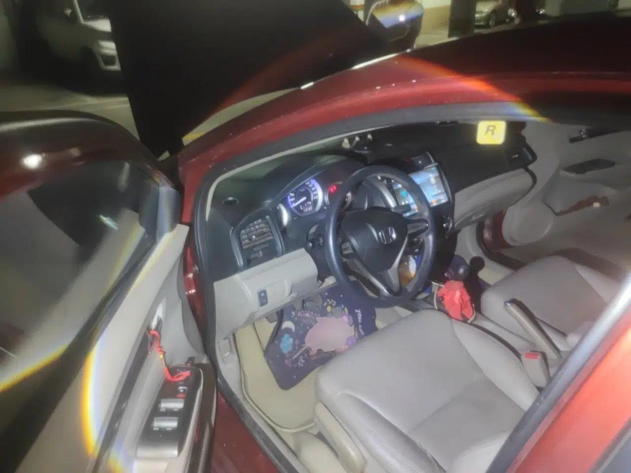 Honda City Classic 2012 1.5L manual Elite Edition — миниатюра 16