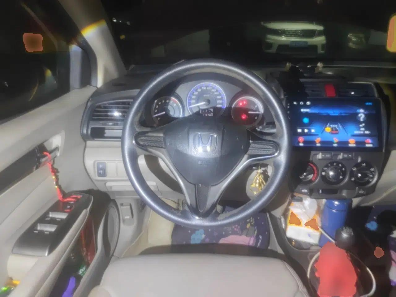Honda City Classic 2012 1.5L manual Elite Edition — миниатюра 10