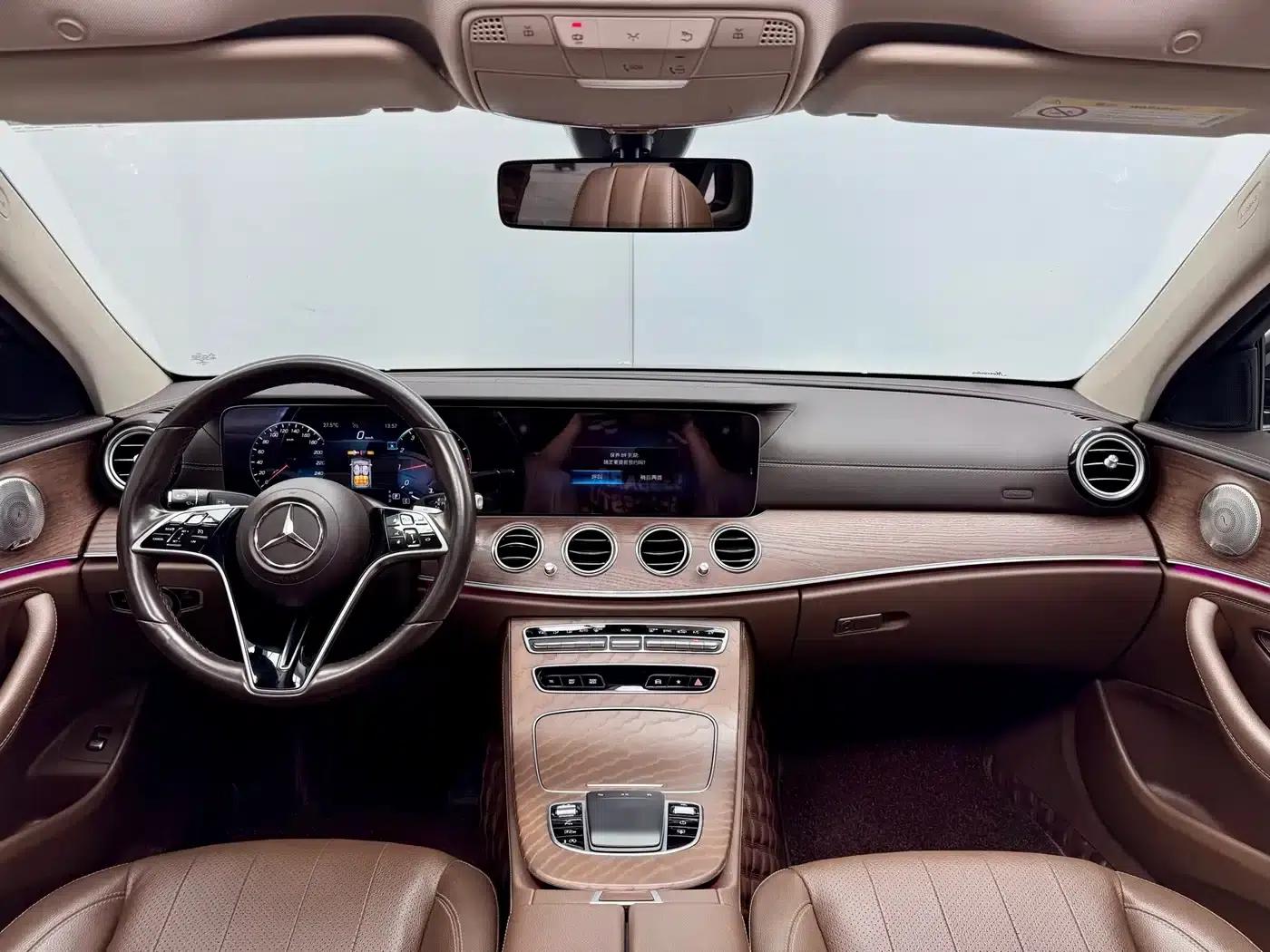 Mercedes-Benz E-Class 2022 Facelift E 300 L Luxury — миниатюра 17