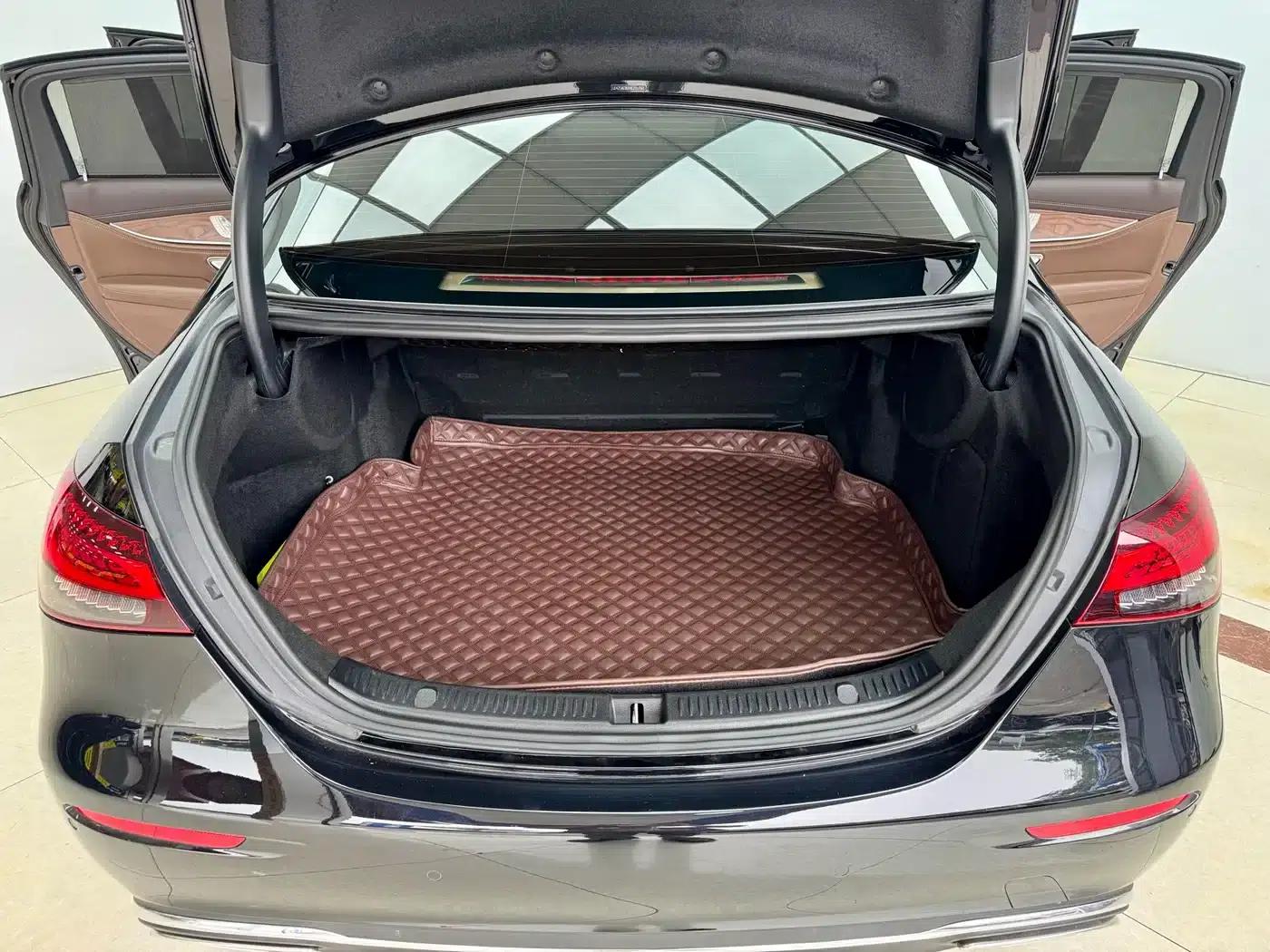 Mercedes-Benz E-Class 2022 Facelift E 300 L Luxury — миниатюра 21