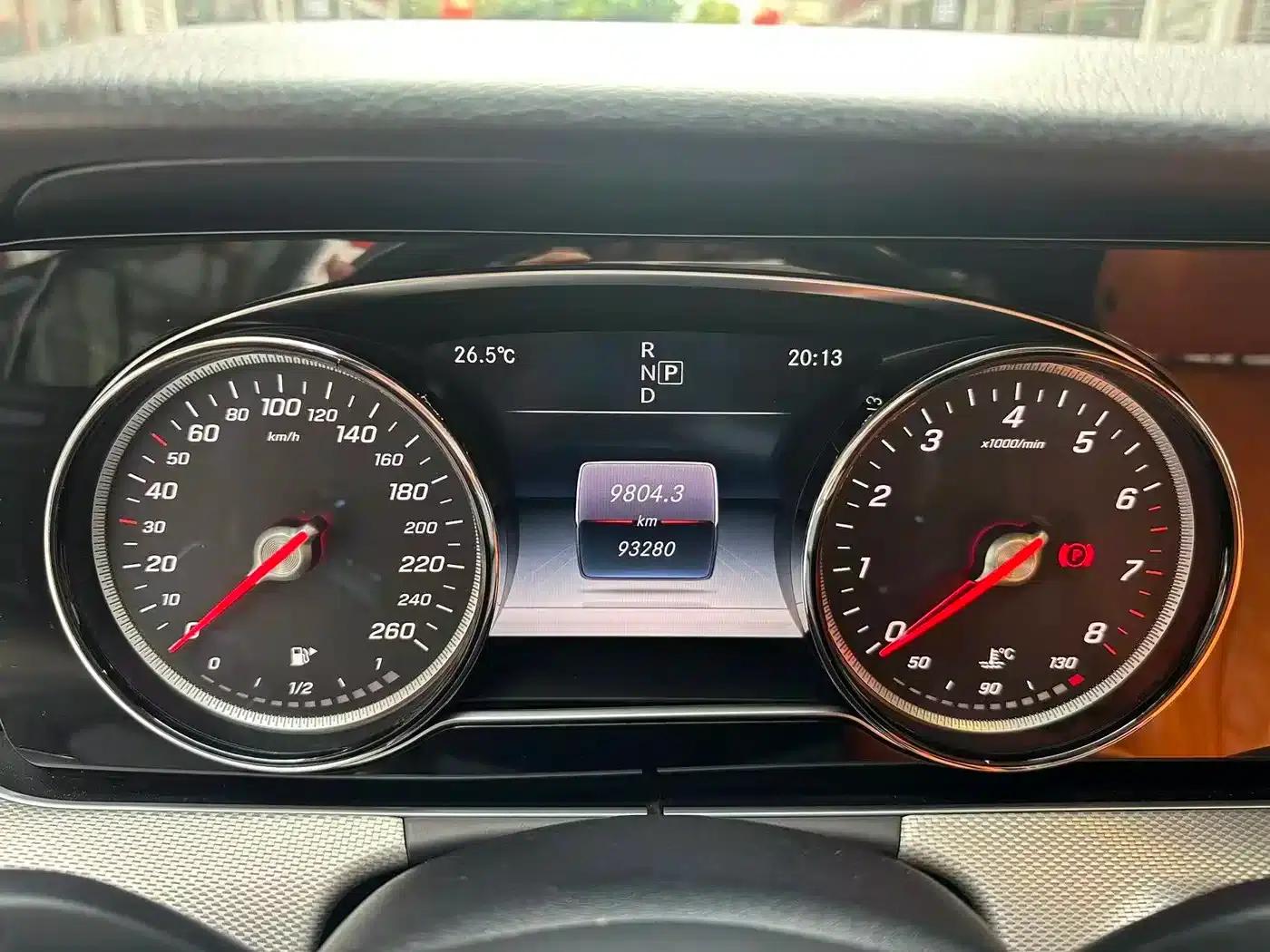 2017 Mercedes-Benz E-Class E 300 Sport — миниатюра 18