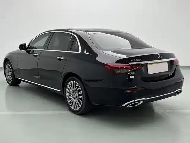 Mercedes-Benz E-Class 2022 Facelift E 300 L Luxury — миниатюра 2