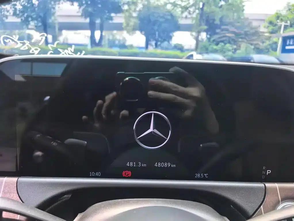Mercedes-Benz E-Class 2024 E 300 L Fashion Edition — миниатюра 19