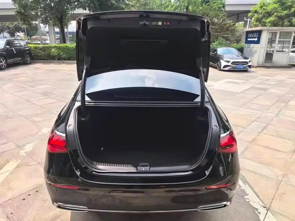 Mercedes-Benz E-Class 2024 E 300 L Fashion Edition — миниатюра 9