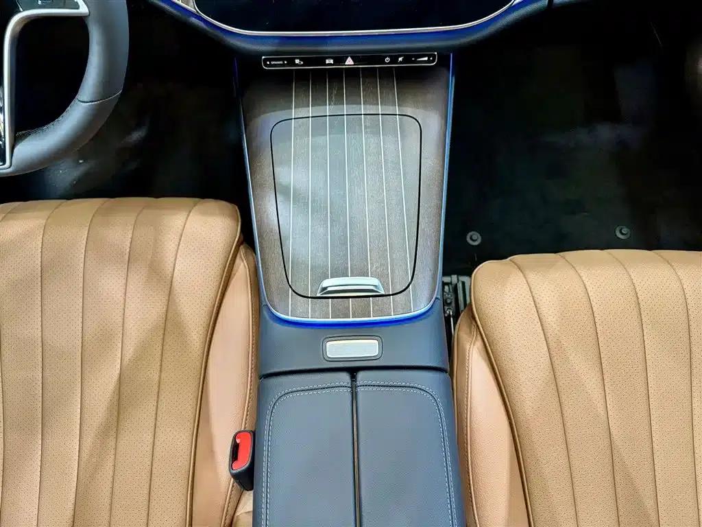 Mercedes-Benz E-Class 2025 Facelift E 300 L Fashion Model — миниатюра 22