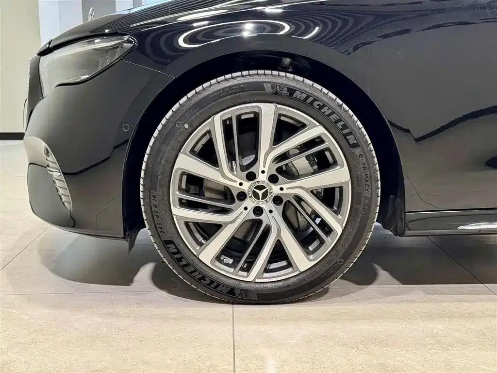 Mercedes-Benz E-Class 2025 Facelift E 300 L Fashion Model — миниатюра 9
