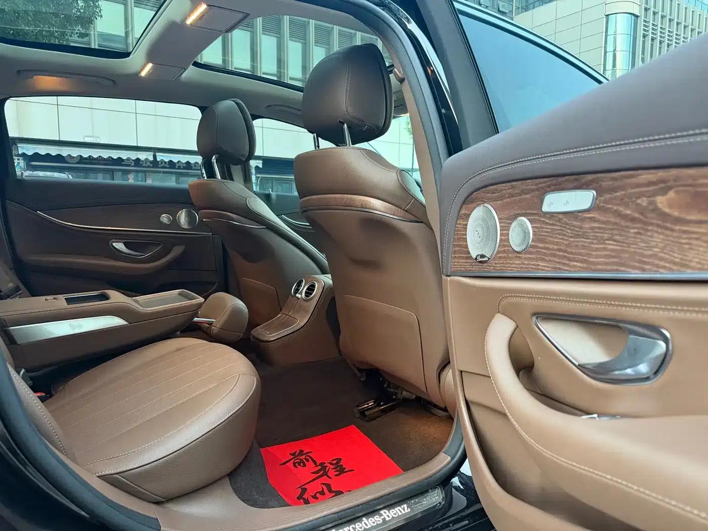 Mercedes-Benz E-Class 2023 E 300 L Fashion Edition — миниатюра 9