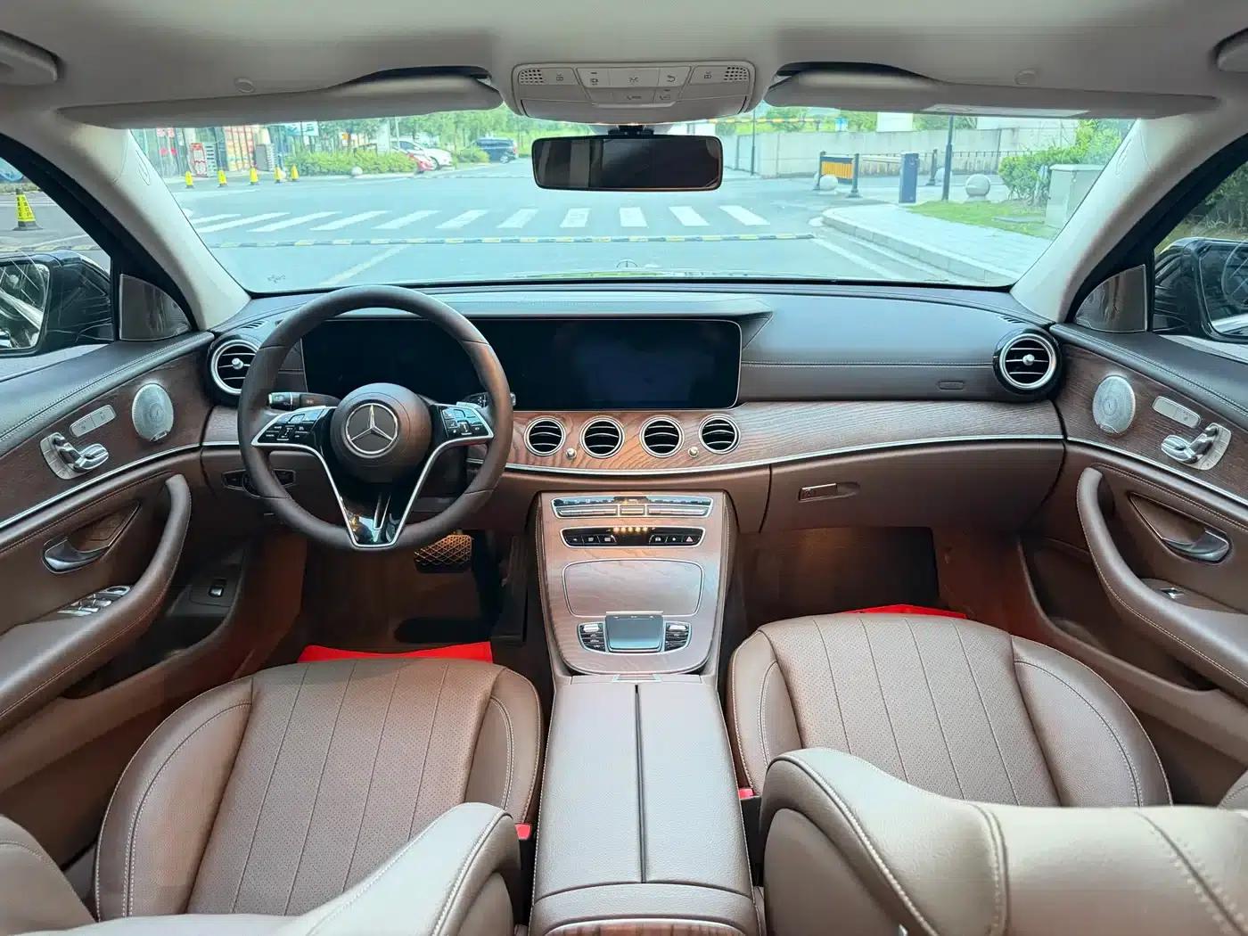 Mercedes-Benz E-Class 2023 E 300 L Fashion Edition — миниатюра 10