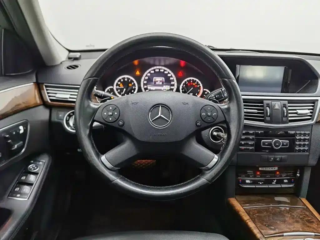 2013 Mercedes-Benz E-Class E 260 L CGI Elegance — миниатюра 11