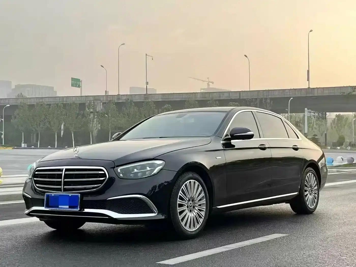 Mercedes-Benz E-Class 2020 Facelift E 300 L Special Edition — миниатюра 1