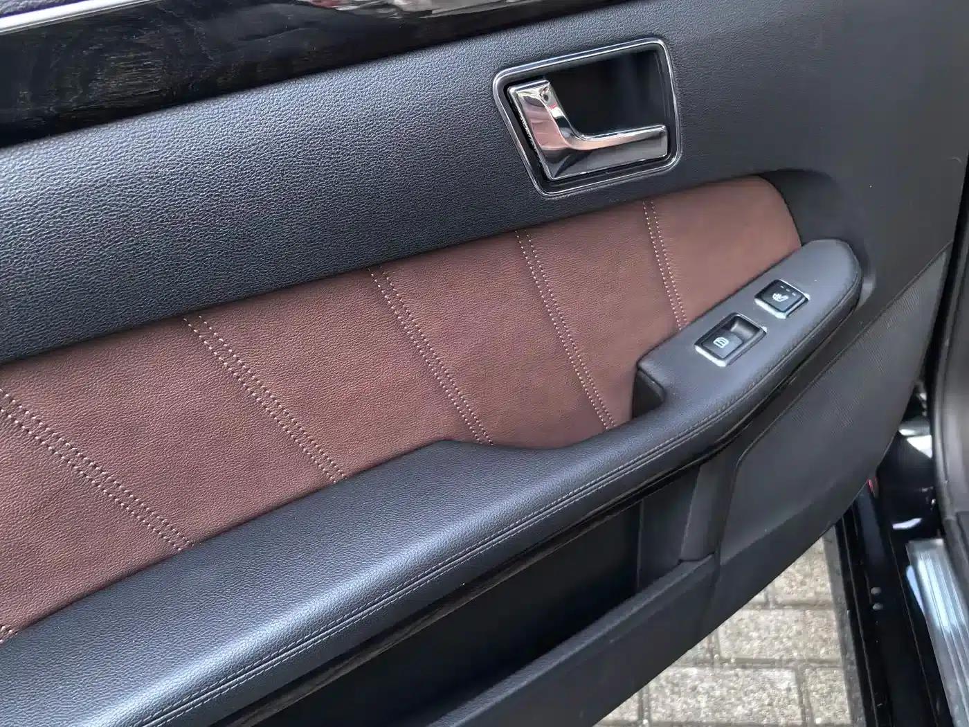 Mercedes-Benz E-Class 2010 E 300 L Fashion Edition — миниатюра 13
