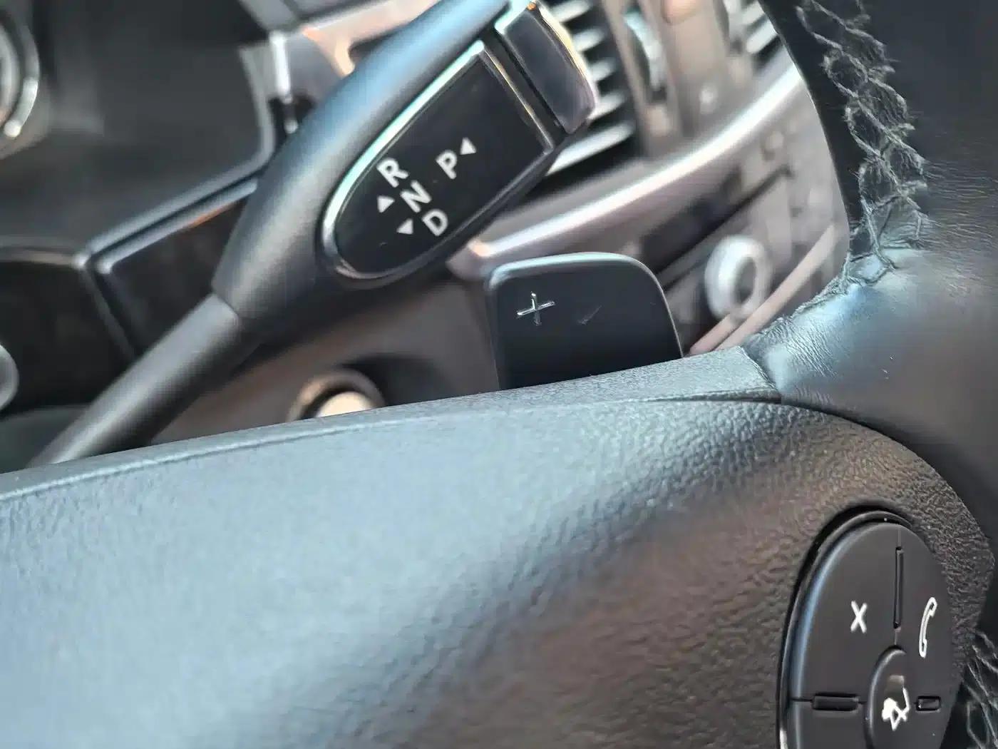 Mercedes-Benz E-Class 2010 E 300 L Fashion Edition — миниатюра 18
