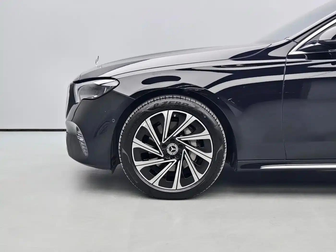 2024 Mercedes-Benz E-Class E 300 L Luxury — миниатюра 17