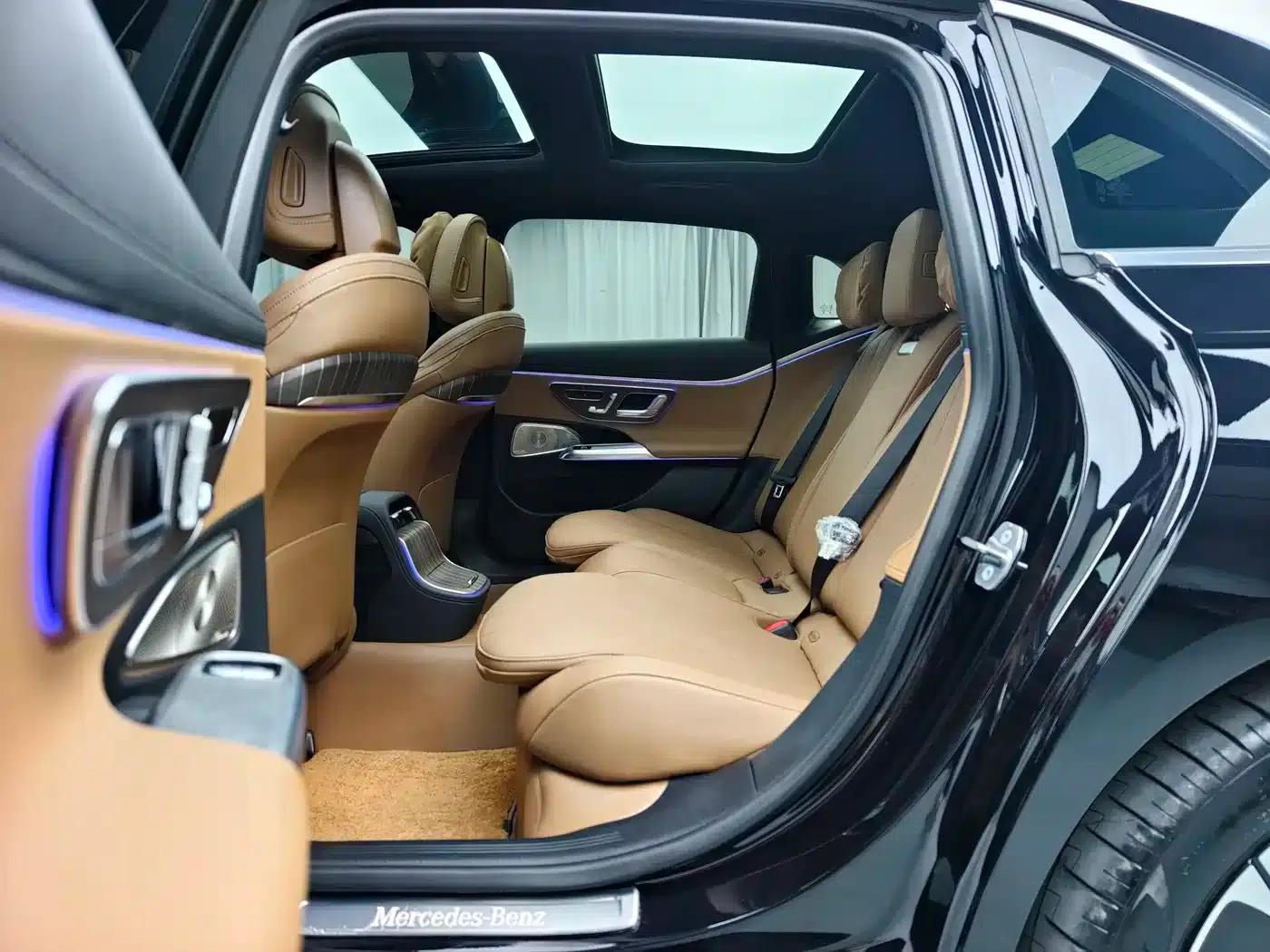 2024 Mercedes-Benz E-Class E 300 L Luxury — миниатюра 4