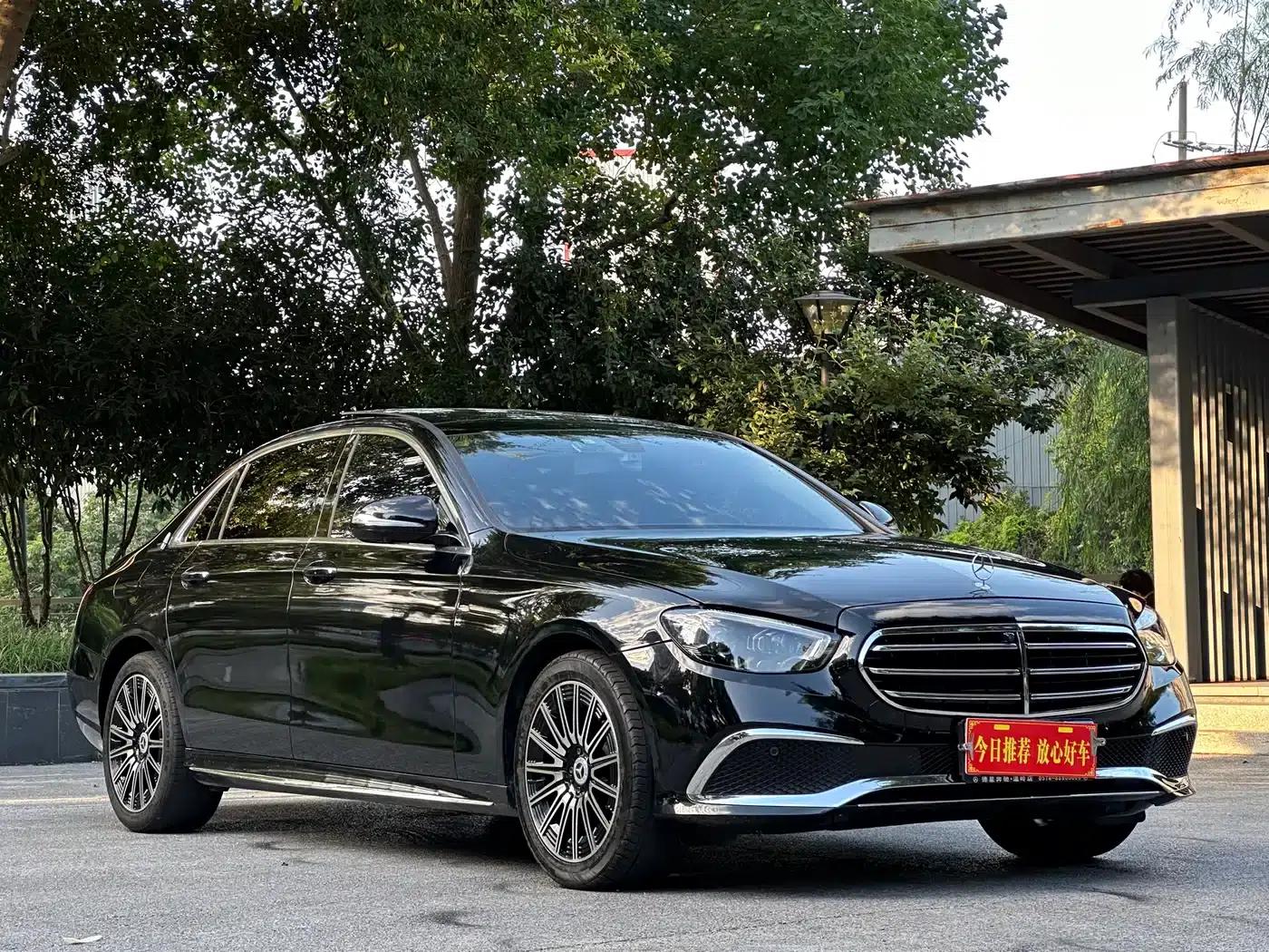 2016 Mercedes-Benz E-Class E 300 L Sport Style — миниатюра 1