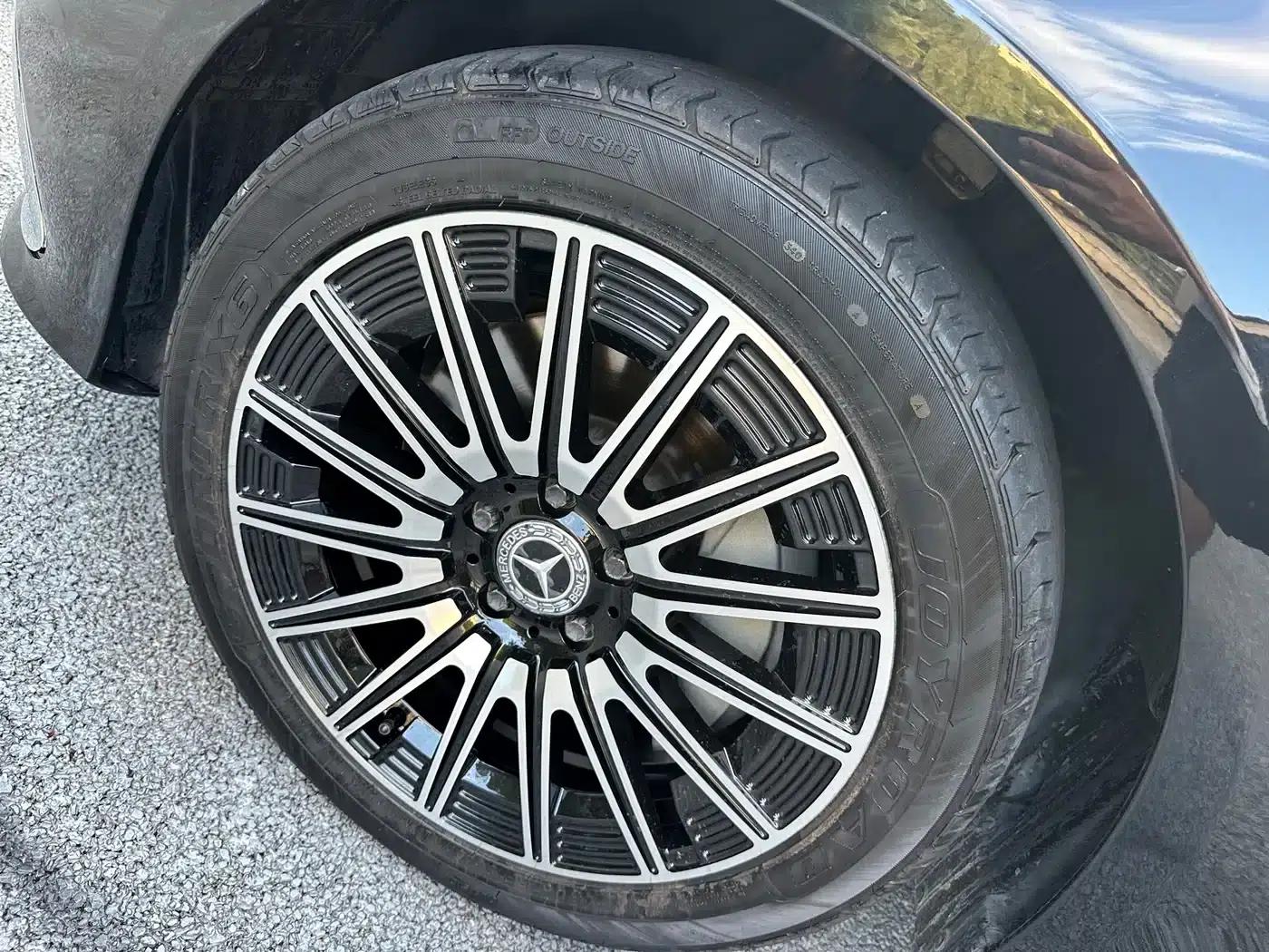 2016 Mercedes-Benz E-Class E 300 L Sport Style — миниатюра 21