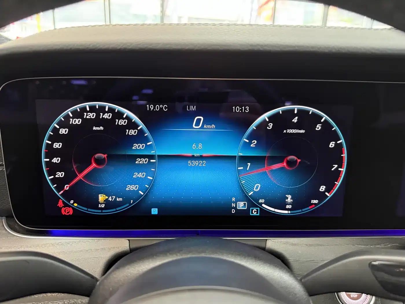 Mercedes-Benz E-Class 2022 E 300 L Sport Style — миниатюра 3
