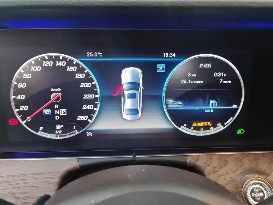 Mercedes-Benz E-Class 2020 Facelift E 300 L Fashion Model — миниатюра 14