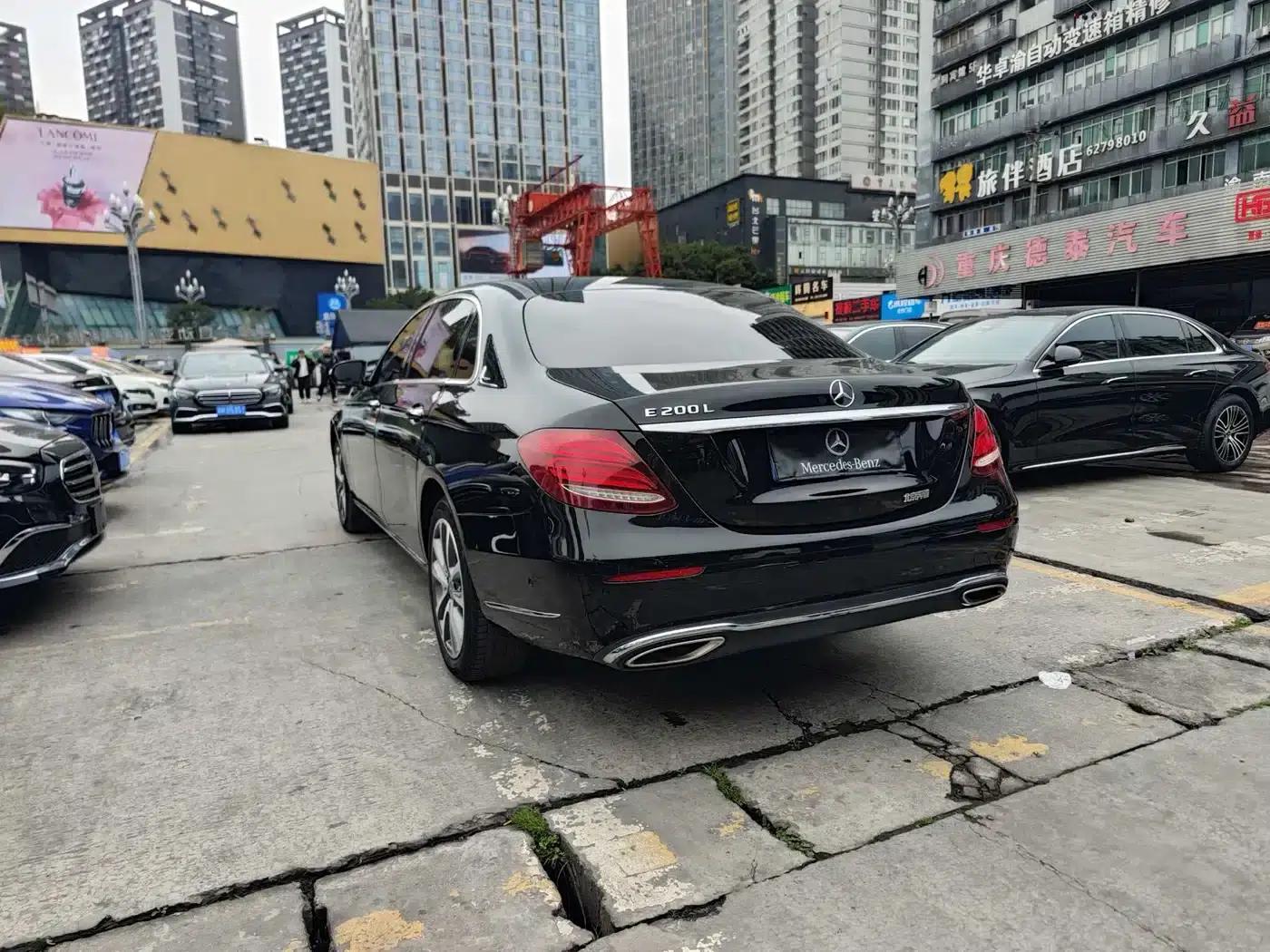 2019 Mercedes-Benz E-Class E 200 L — миниатюра 13