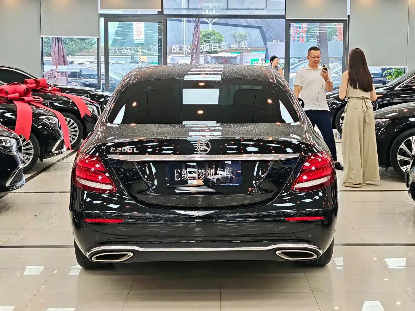 2016 Mercedes-Benz E-Class E 200 L — миниатюра 9