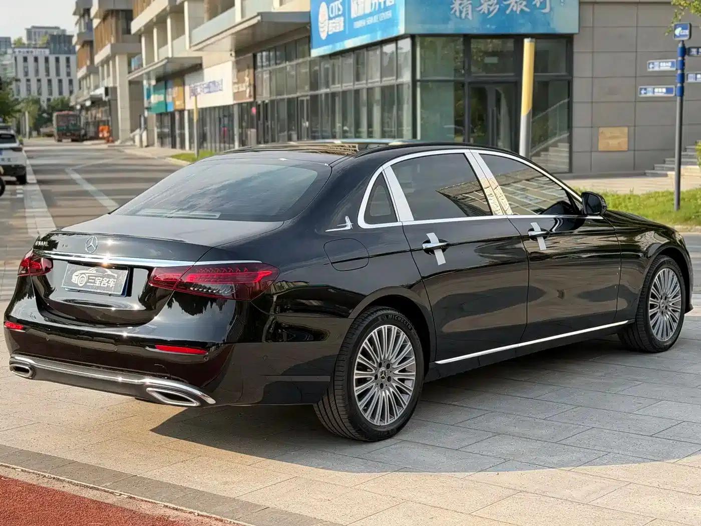 Mercedes-Benz E-Class 2023 E 300 L Fashion Edition — миниатюра 13