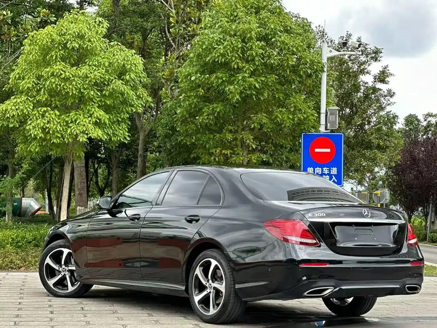 2017 Mercedes-Benz E-Class E 300 Sport — миниатюра 7