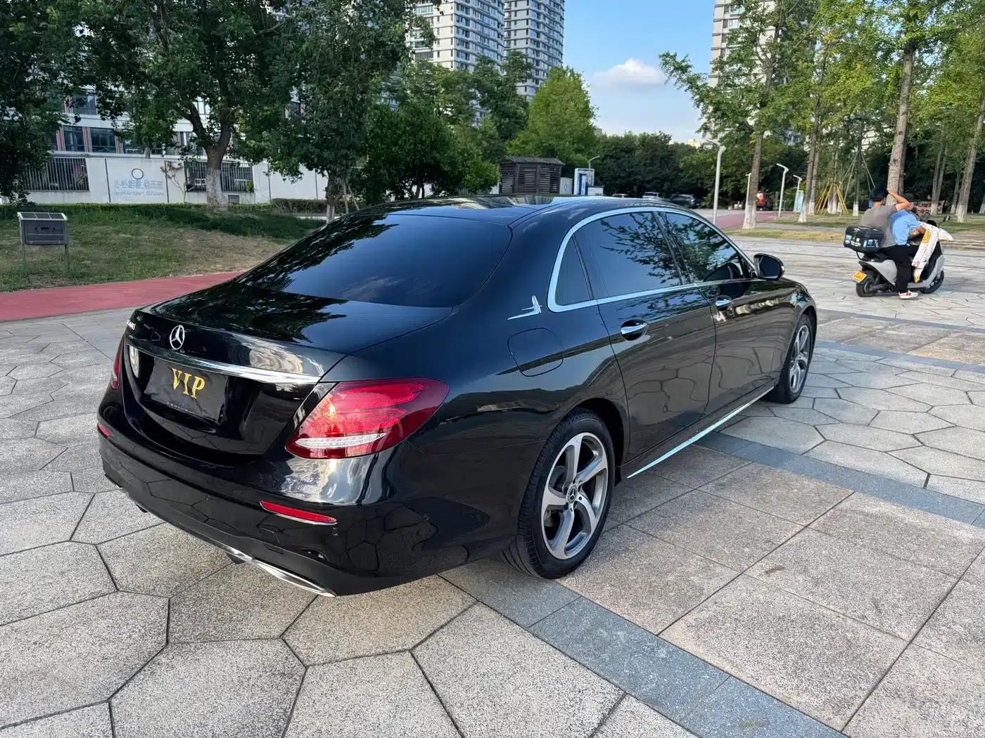 Mercedes-Benz E-Class 2019 Facelift E 300 L Sport Luxury — миниатюра 14