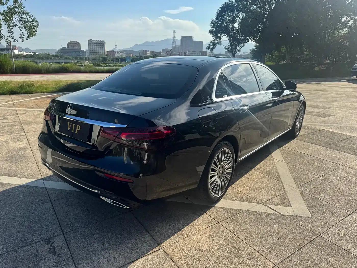 Mercedes-Benz E-Class 2021 Facelift E 300 L Fashion Model — миниатюра 13