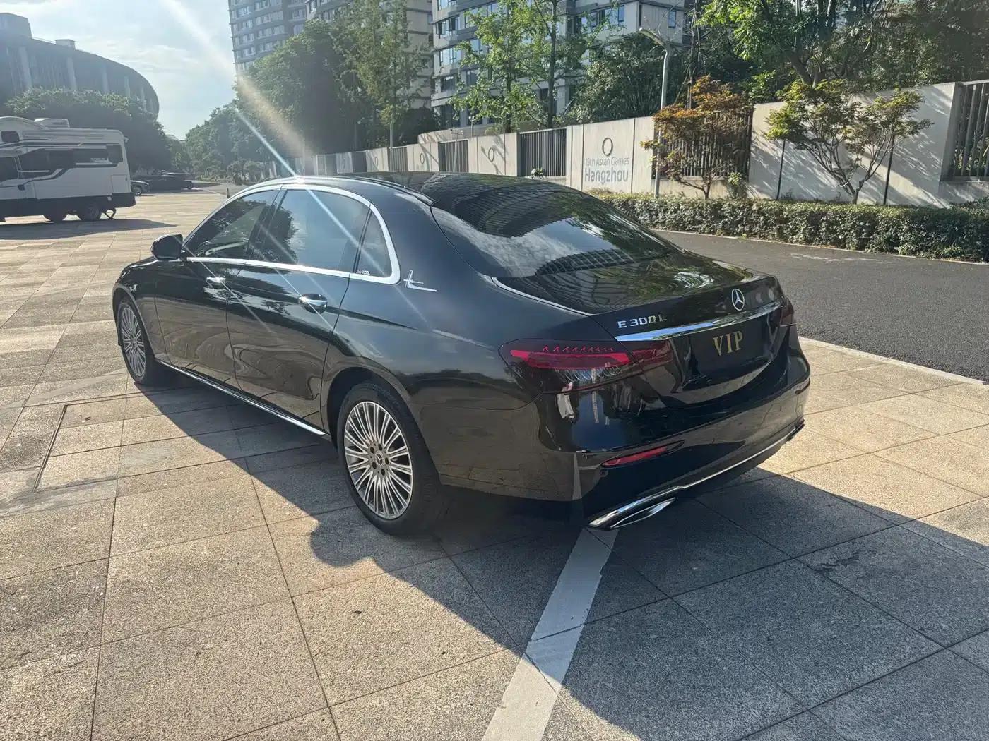 Mercedes-Benz E-Class 2021 Facelift E 300 L Fashion Model — миниатюра 15