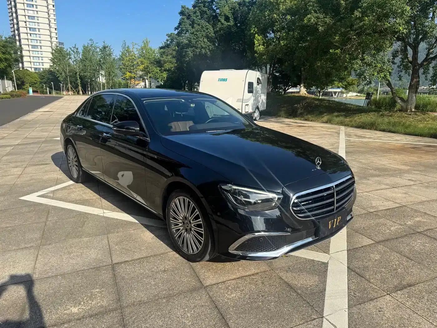 Mercedes-Benz E-Class 2021 Facelift E 300 L Fashion Model — миниатюра 3