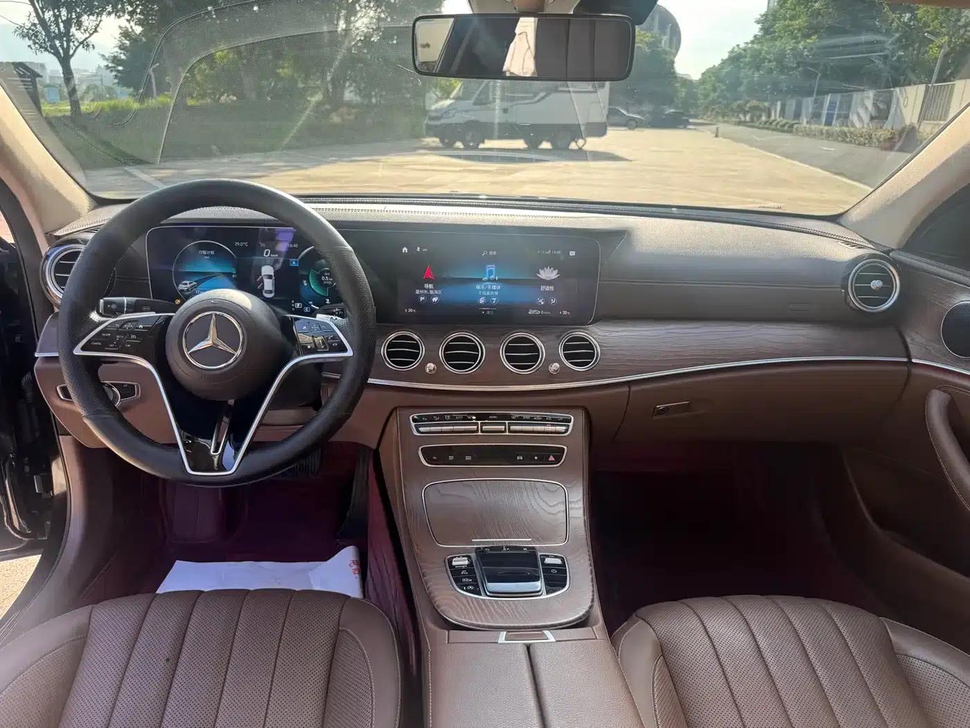 Mercedes-Benz E-Class 2021 Facelift E 300 L Fashion Model — миниатюра 10