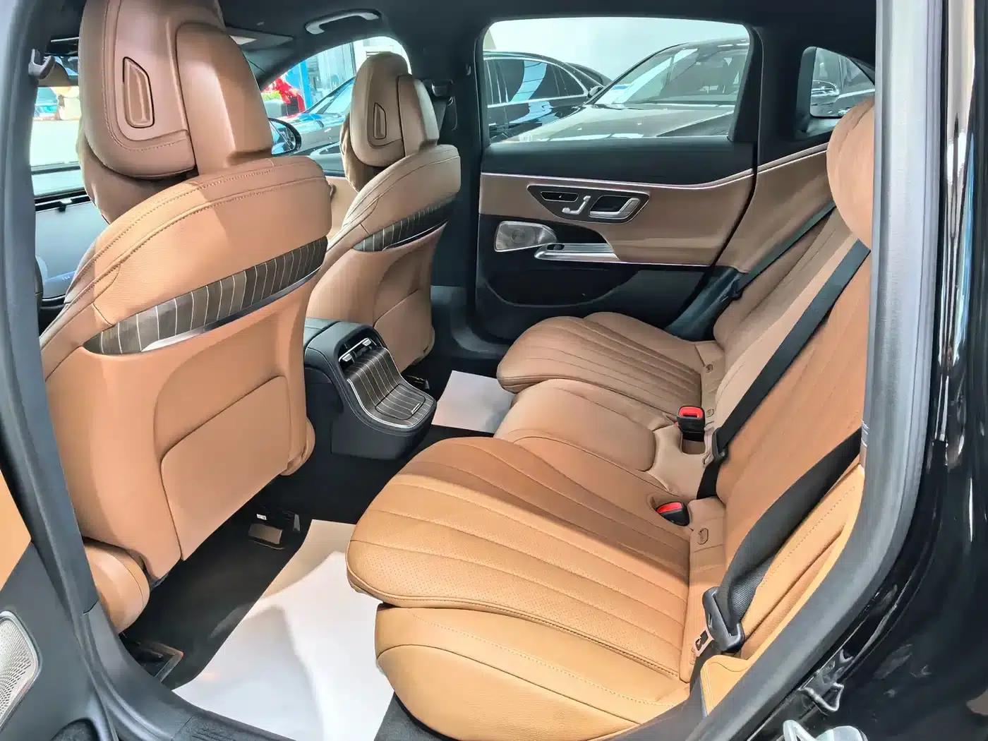 2024 Mercedes-Benz E-Class E 300 L Luxury — миниатюра 22